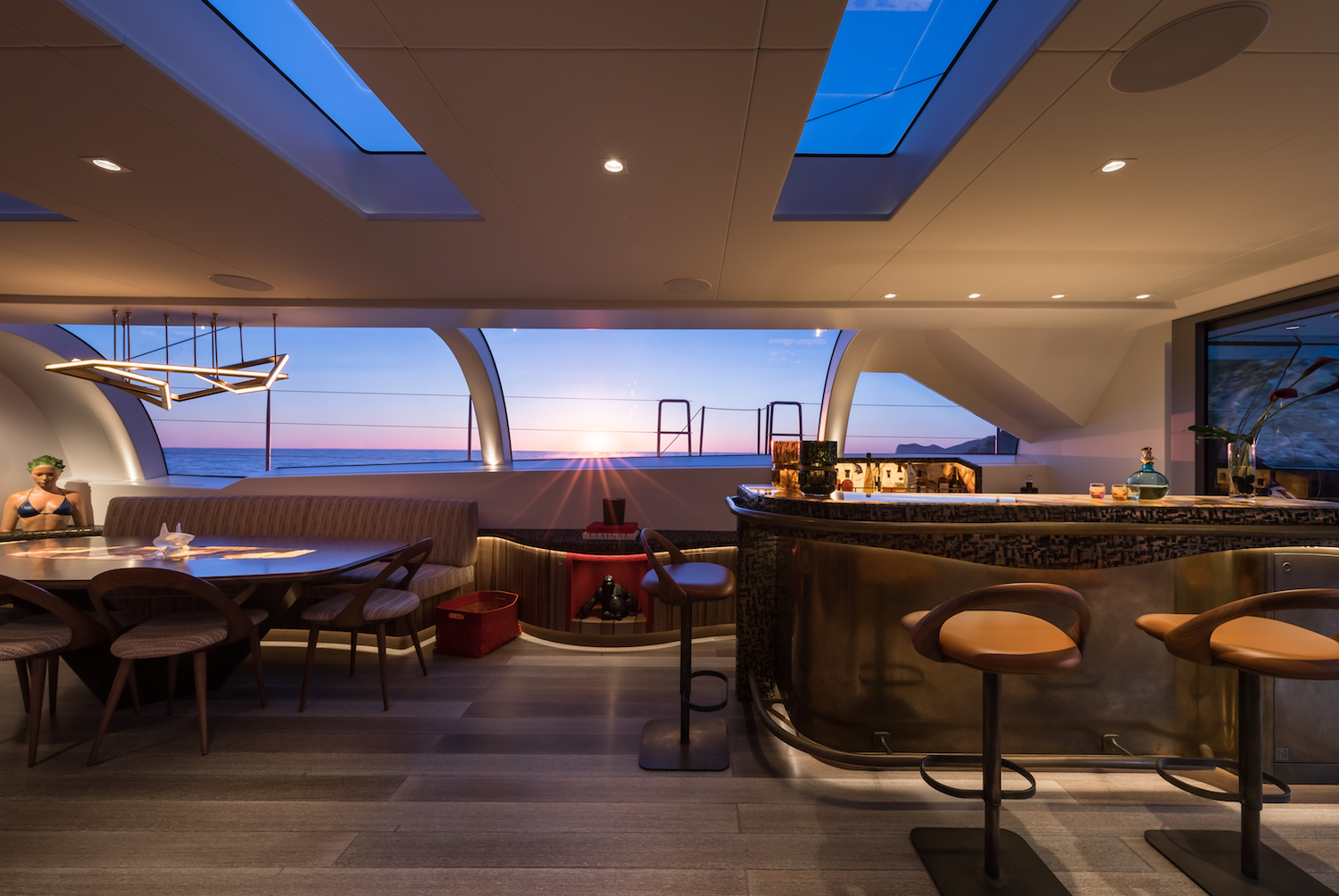 Yacht NGONI, Royal Huisman CHARTERWORLD Luxury Superyacht Charters